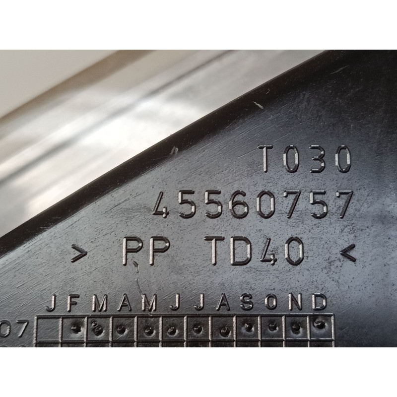Recambio de faro derecho para fiat fiorino monospace (225_) 1.3 jtd multijet (225bxb1a, 225bxb11) referencia OEM IAM 45560757  