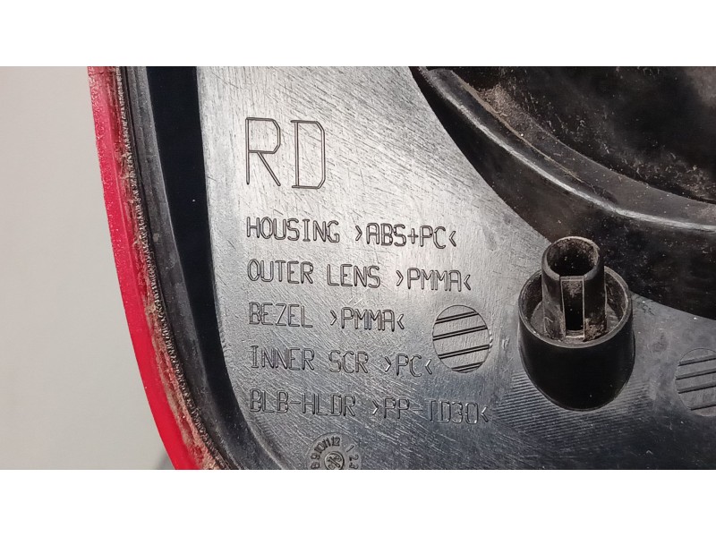 Recambio de piloto trasero derecho para nissan primera hatchback (p12) 1.6 referencia OEM IAM   
