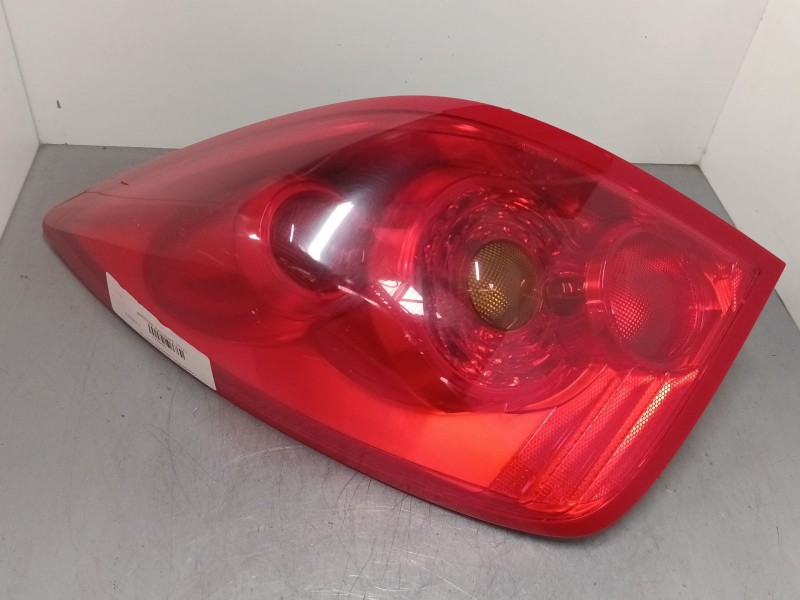 Recambio de piloto trasero izquierdo para nissan primera hatchback (p12) 1.6 referencia OEM IAM   