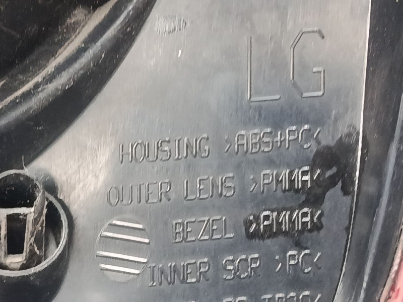 Recambio de piloto trasero izquierdo para nissan primera hatchback (p12) 1.6 referencia OEM IAM   