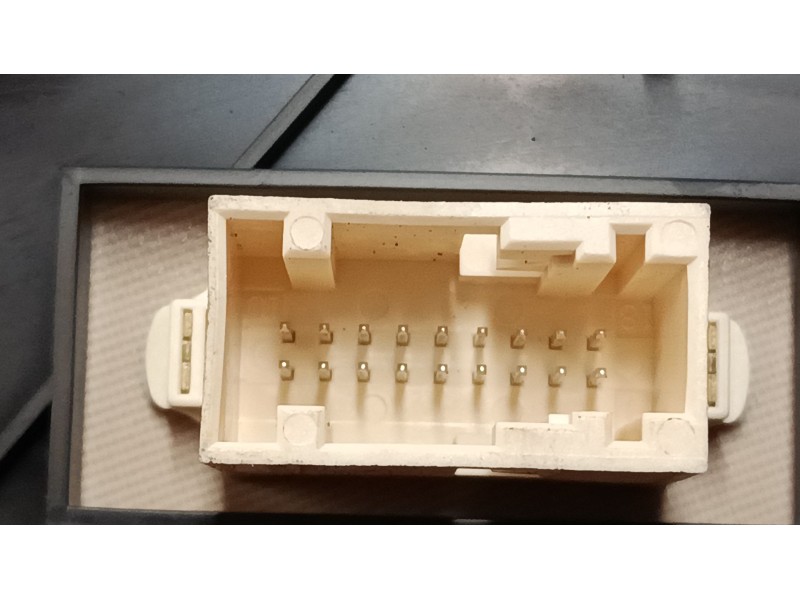 Recambio de cuadro instrumentos para peugeot partner tepee 1.6 hdi / bluehdi 75 referencia OEM IAM 9666904880  