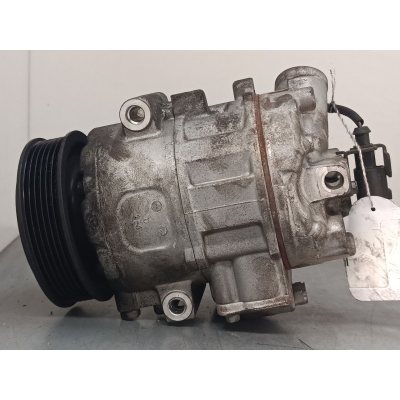 Recambio de compresor a/a para seat ibiza iv sc (6j1, 6p5) 1.9 tdi referencia OEM IAM 6Q0820808F  