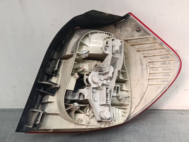 Recambio de piloto trasero izquierdo para bmw 1 (f20) 116 d referencia OEM IAM 7131297 85074725 