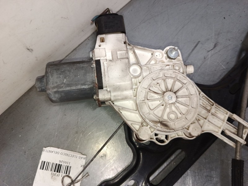 Recambio de elevalunas electrico delantero derecho para bmw 1 (f20) 116 d referencia OEM IAM 7067796S 7138466E 