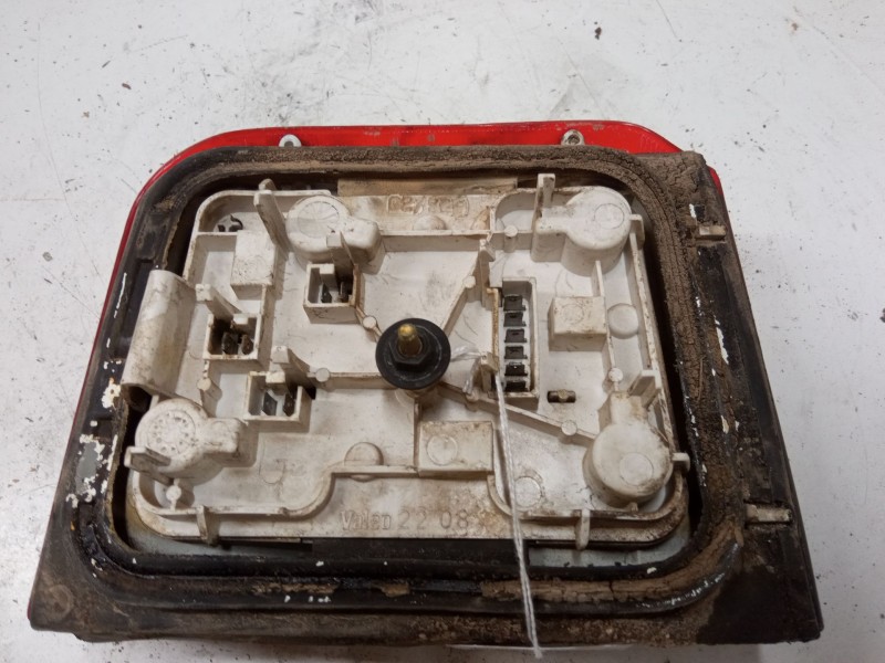 Recambio de piloto trasero izquierdo para peugeot 205 ii (20a/c) 1.1 referencia OEM IAM   