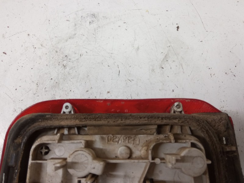 Recambio de piloto trasero izquierdo para peugeot 205 ii (20a/c) 1.1 referencia OEM IAM   