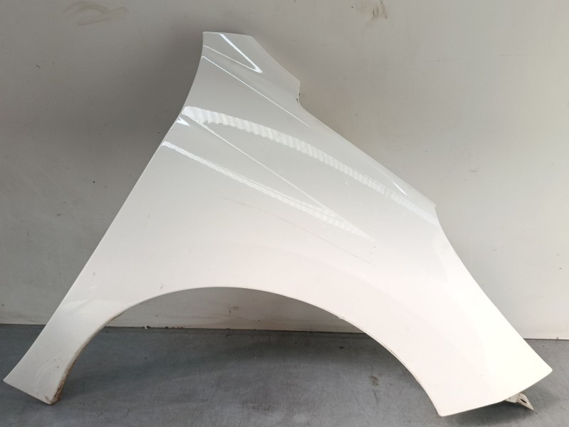 Recambio de aleta delantera derecha para peugeot 207/207+ (wa_, wc_) 1.6 hdi referencia OEM IAM   