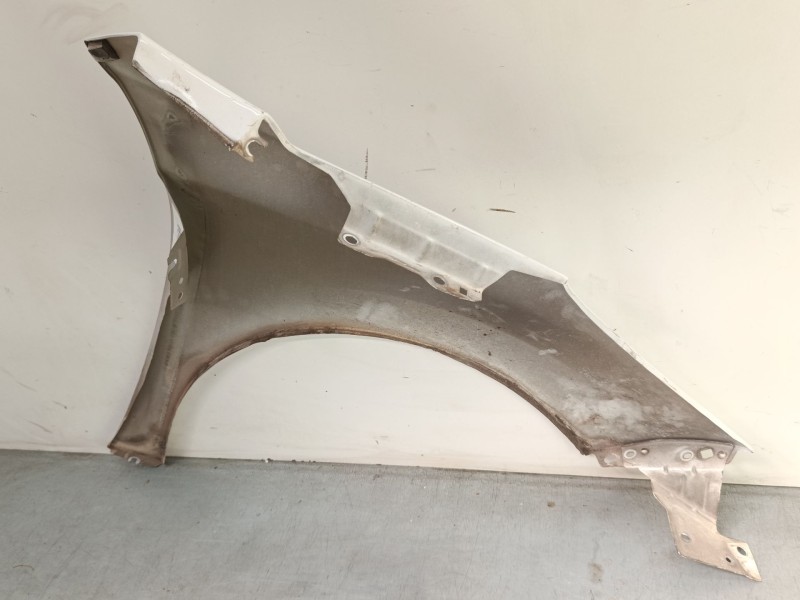 Recambio de aleta delantera izquierda para peugeot 207/207+ (wa_, wc_) 1.6 hdi referencia OEM IAM   