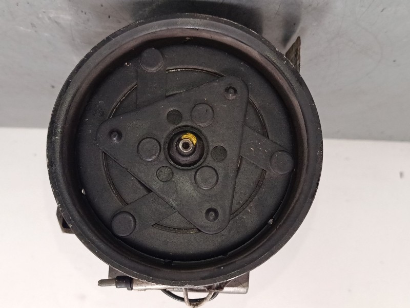 Recambio de compresor a/a para renault clio ii (bb_, cb_) 1.4 (b/cb0c, b/cb0s) referencia OEM IAM 8200315744 7700273801 77014999