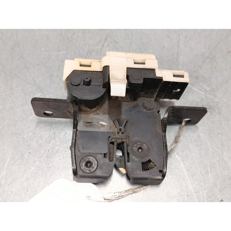 Recambio de cerradura maletero / porton para renault clio iii (br0/1, cr0/1) 1.5 dci (c/br0g, c/br1g) referencia OEM IAM   