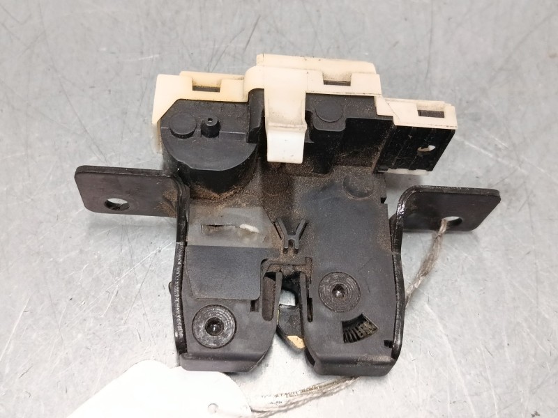 Recambio de cerradura maletero / porton para renault clio iii (br0/1, cr0/1) 1.5 dci (c/br0g, c/br1g) referencia OEM IAM   