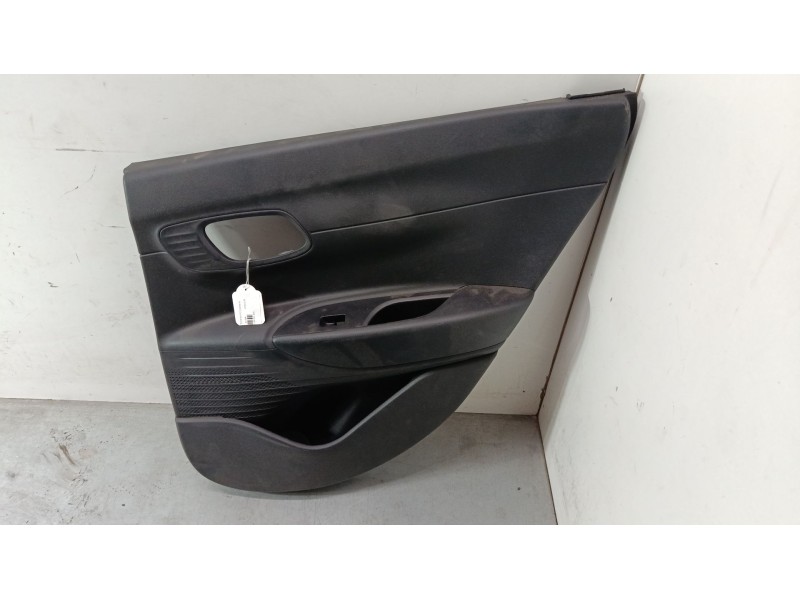 Recambio de guarnecido puerta trasera derecha para hyundai i20 iii (bc3, bi3) 1.2 1.2 referencia OEM IAM 83308Q0010NNB  