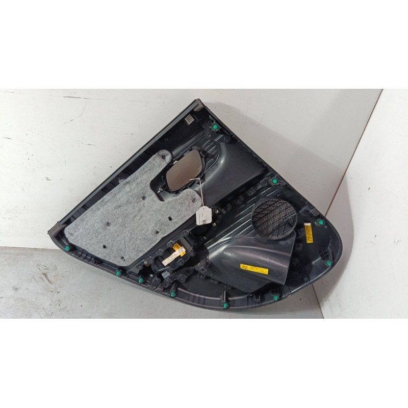Recambio de guarnecido puerta trasera derecha para hyundai i20 iii (bc3, bi3) 1.2 1.2 referencia OEM IAM 83308Q0010NNB  