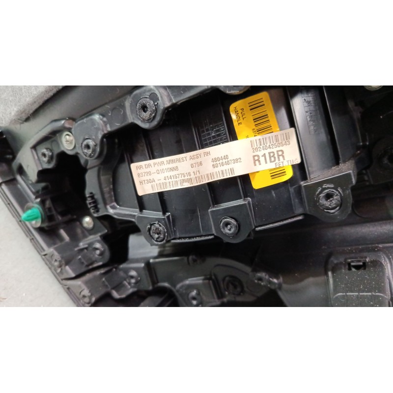 Recambio de guarnecido puerta trasera derecha para hyundai i20 iii (bc3, bi3) 1.2 1.2 referencia OEM IAM 83308Q0010NNB  