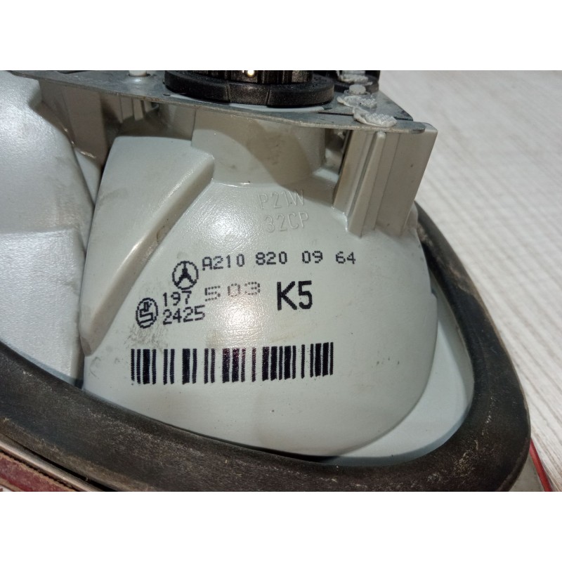 Recambio de piloto trasero porton izquierdo para mercedes-benz clase e (w210) e 230 (210.037) referencia OEM IAM A2108200964  