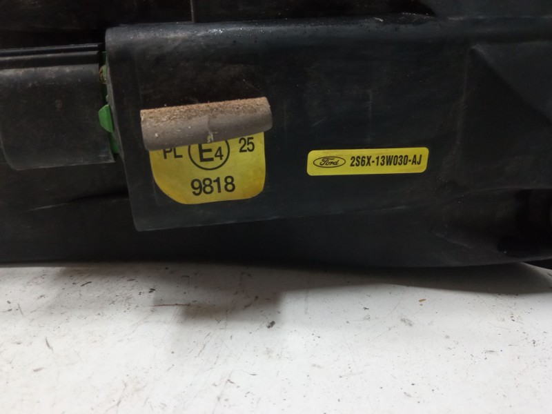 Recambio de faro izquierdo para ford fiesta v (jh_, jd_) 1.6 16v referencia OEM IAM 2S6X13W030AJ  