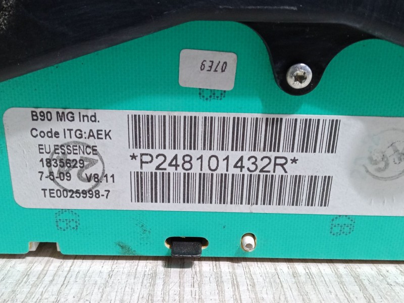 Recambio de cuadro instrumentos para dacia sandero 1.2 16v referencia OEM IAM   