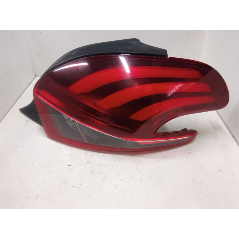 Recambio de piloto trasero derecho para peugeot 208 i (ca_, cc_) 1.2 puretech 82 referencia OEM IAM 9825601180  
