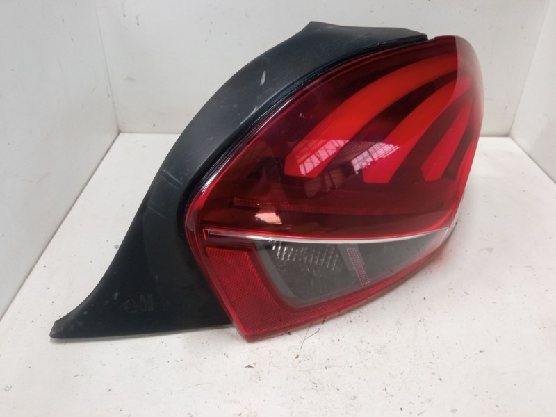 Recambio de piloto trasero derecho para peugeot 208 i (ca_, cc_) 1.2 puretech 82 referencia OEM IAM 9825601180  