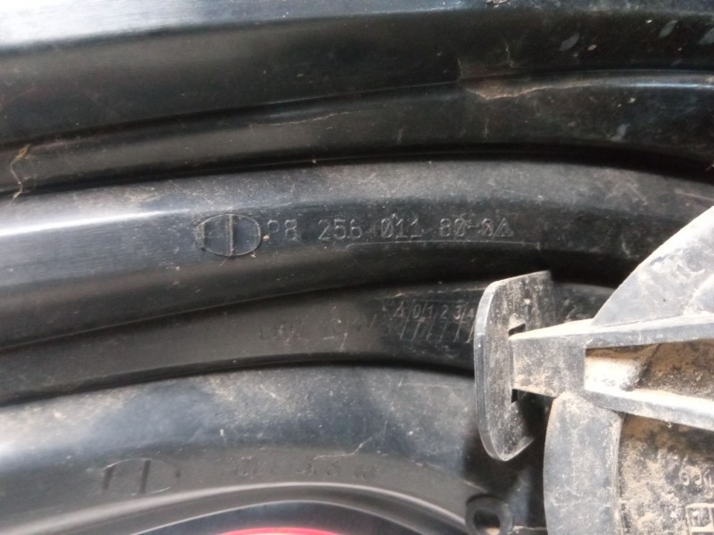 Recambio de piloto trasero derecho para peugeot 208 i (ca_, cc_) 1.2 puretech 82 referencia OEM IAM 9825601180  
