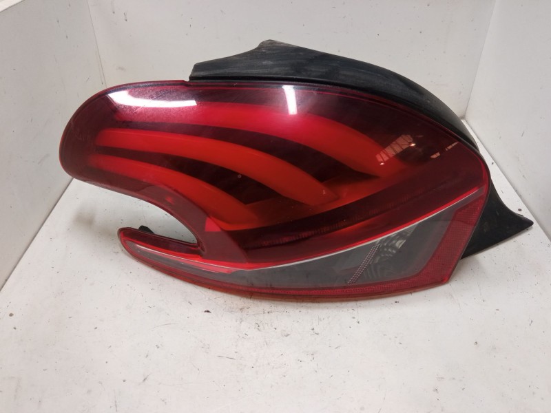 Recambio de piloto trasero izquierdo para peugeot 208 i (ca_, cc_) 1.2 puretech 82 referencia OEM IAM 9825601280  