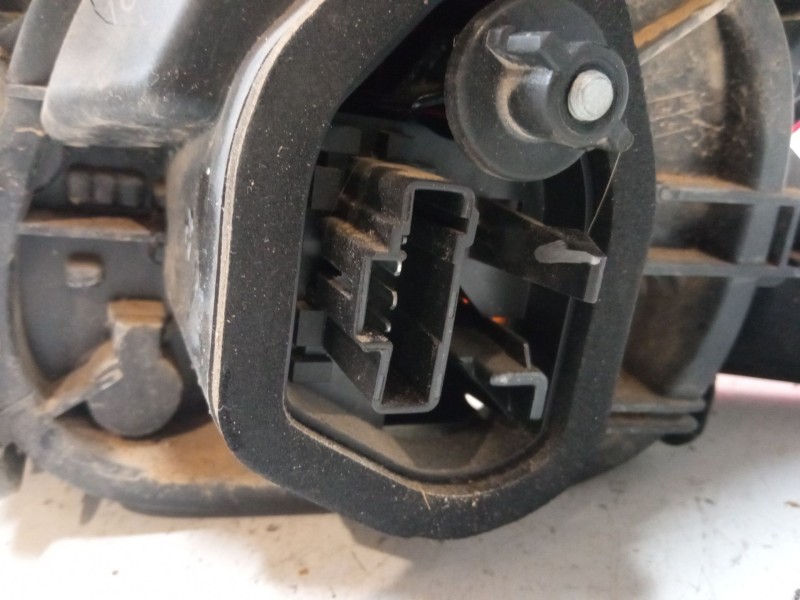 Recambio de piloto trasero izquierdo para peugeot 208 i (ca_, cc_) 1.2 puretech 82 referencia OEM IAM 9825601280  
