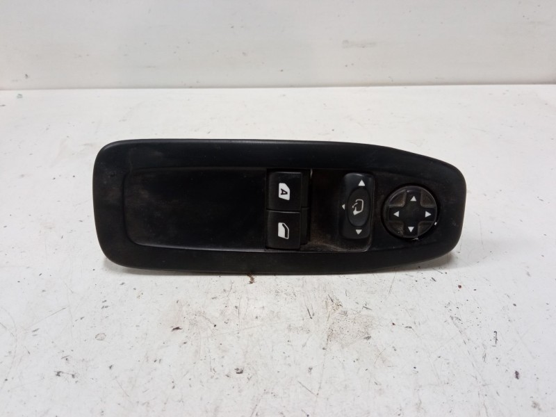 Recambio de mando elevalunas delantero izquierdo para peugeot 208 i (ca_, cc_) 1.2 puretech 82 referencia OEM IAM   