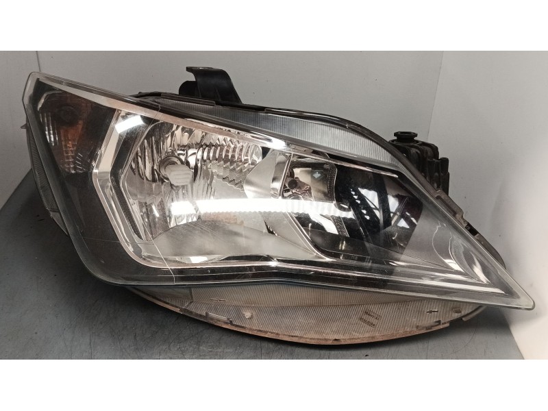 Recambio de faro derecho para seat ibiza iv st (6j8, 6p8) 1.6 tdi referencia OEM IAM 6J1941006N  