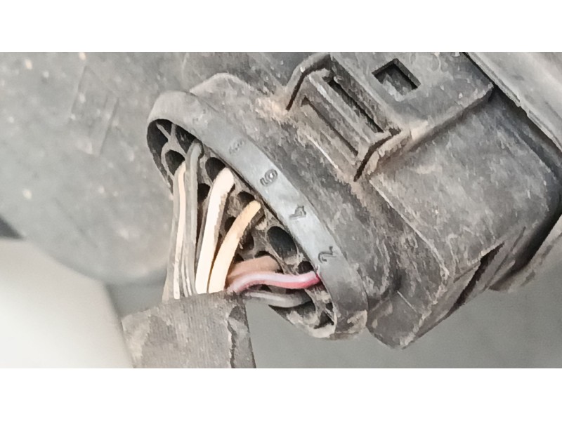 Recambio de faro izquierdo para seat leon (1p1) 1.9 tdi referencia OEM IAM 5P1941005D  