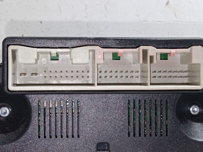 Recambio de mando climatizador para seat leon (1p1) 1.9 tdi referencia OEM IAM 1P0907044D  5HB00887624