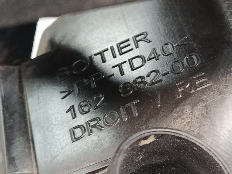 Recambio de faro derecho para citroën c4 grand picasso i (ua_) 1.6 vti 120 referencia OEM IAM   