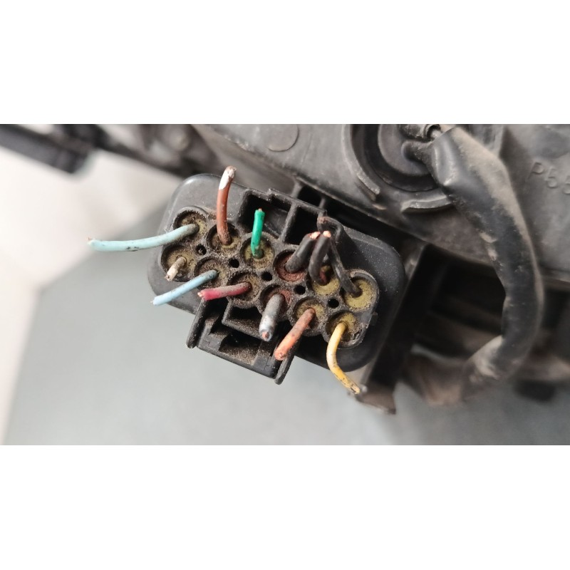Recambio de faro derecho para mitsubishi outlander ii (cw_w) 2.0 di-d (cw8w) referencia OEM IAM 8301A160  