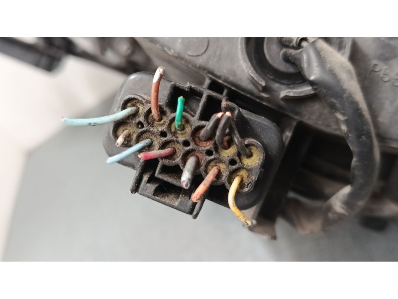 Recambio de faro derecho para mitsubishi outlander ii (cw_w) 2.0 di-d (cw8w) referencia OEM IAM 8301A160  