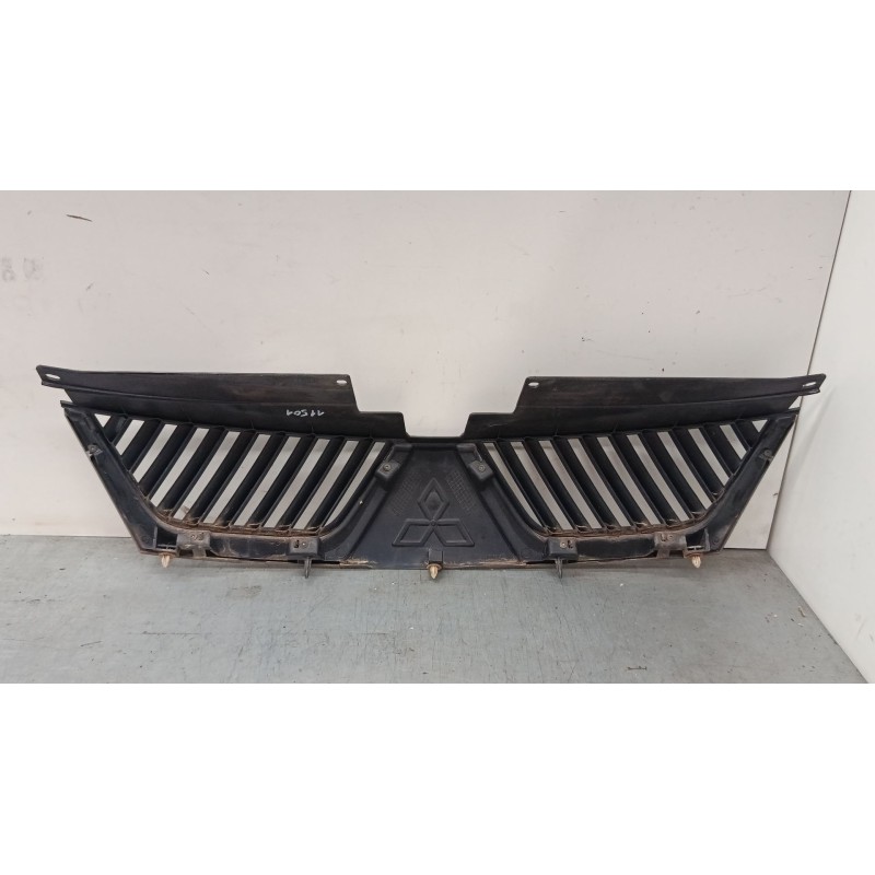 Recambio de rejillas capo para mitsubishi outlander ii (cw_w) 2.0 di-d (cw8w) referencia OEM IAM 7450A037ZZ  