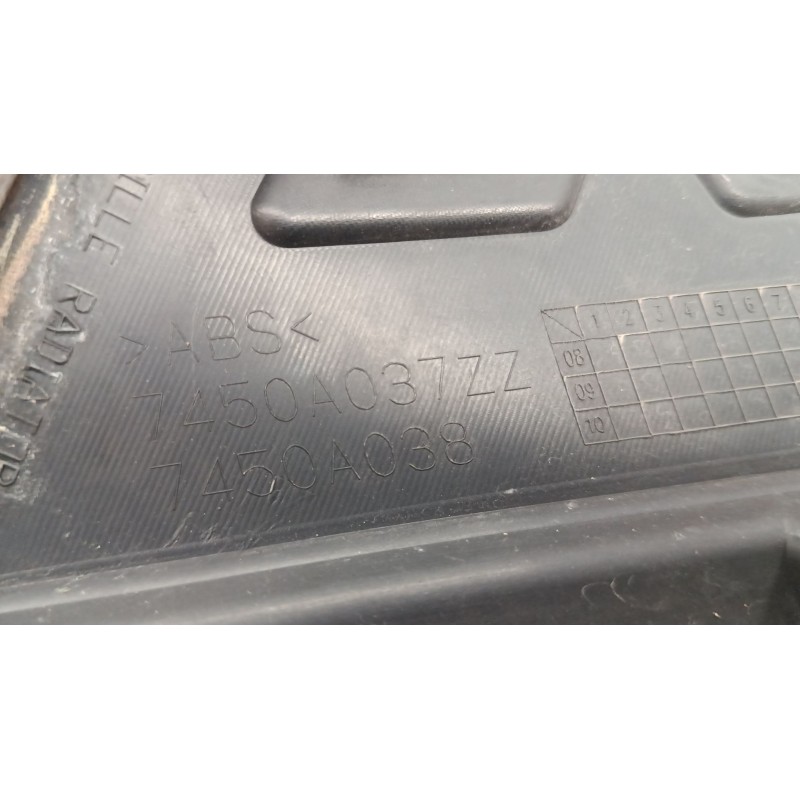 Recambio de rejillas capo para mitsubishi outlander ii (cw_w) 2.0 di-d (cw8w) referencia OEM IAM 7450A037ZZ  