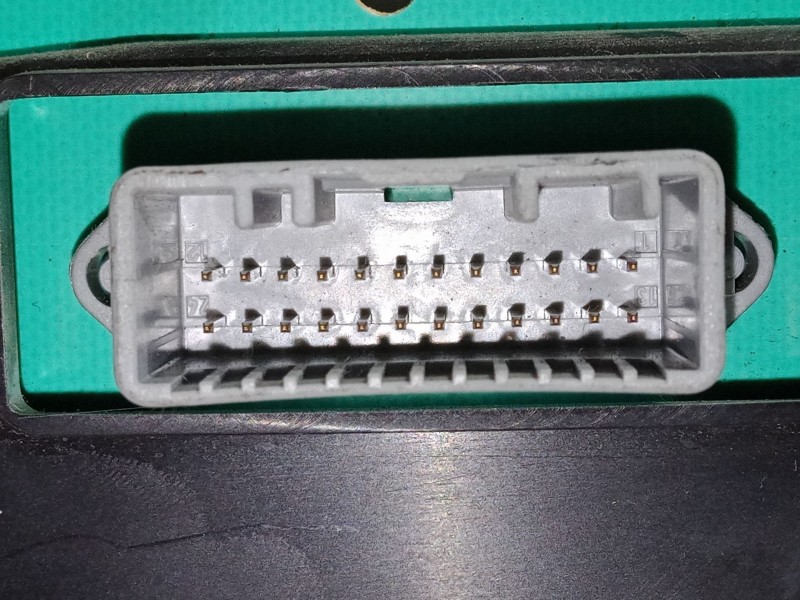 Recambio de cuadro instrumentos para dacia sandero 1.2 16v referencia OEM IAM   