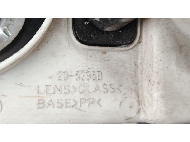 Recambio de faro derecho para skoda octavia i (1u2) 1.9 sdi referencia OEM IAM   