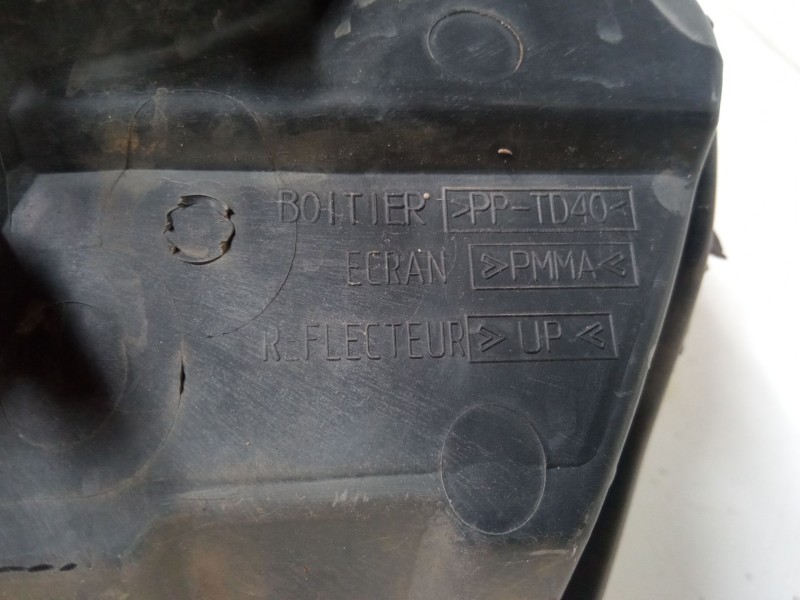 Recambio de faro derecho para renault kangoo (kc0/1_) 1.2 16v (kc05, kc06, kc03, kc0t, kc0w, kc1d) referencia OEM IAM   