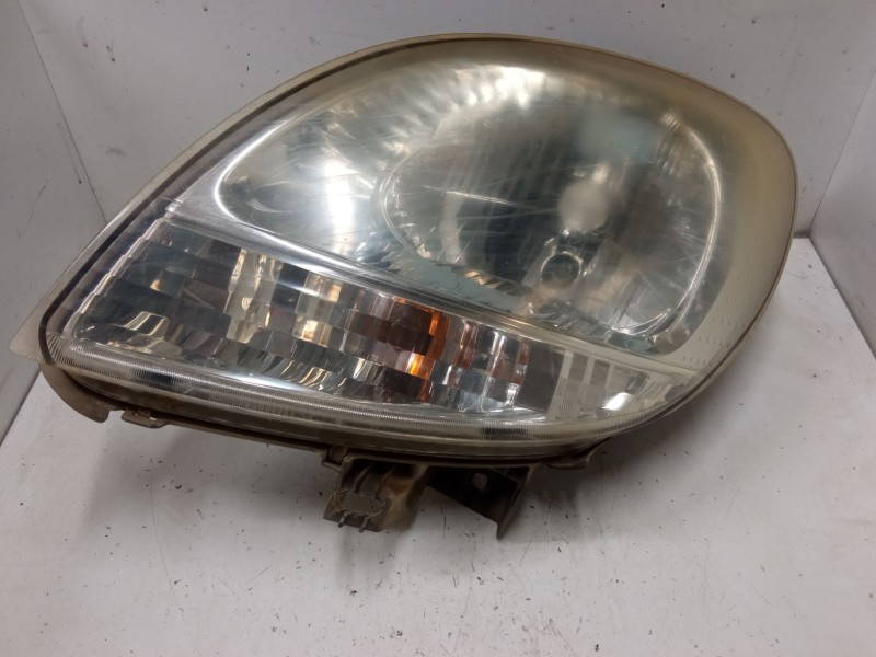 Recambio de faro izquierdo para renault kangoo (kc0/1_) 1.2 16v (kc05, kc06, kc03, kc0t, kc0w, kc1d) referencia OEM IAM 82002365