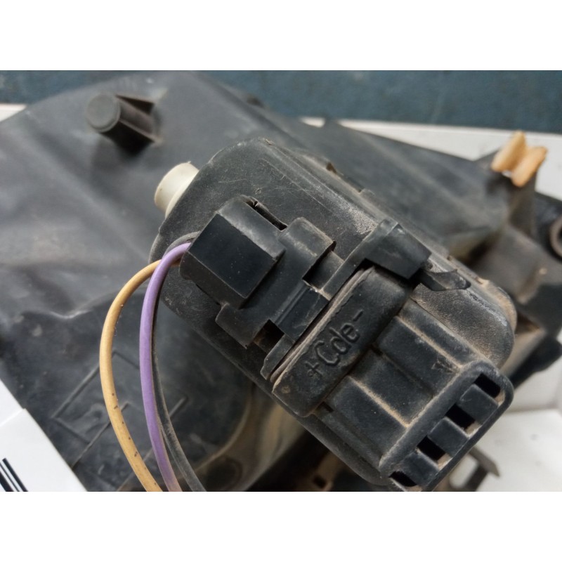 Recambio de faro izquierdo para renault kangoo (kc0/1_) 1.2 16v (kc05, kc06, kc03, kc0t, kc0w, kc1d) referencia OEM IAM 82002365