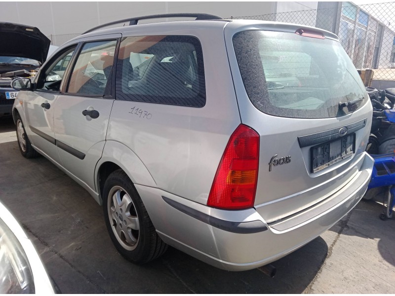 ford focus i turnier (dnw) del año 2001