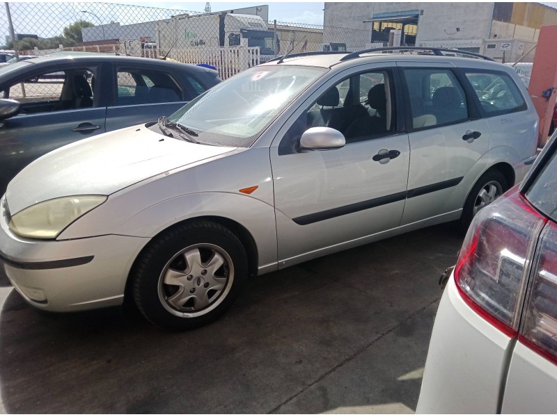 ford focus i turnier (dnw) del año 2001