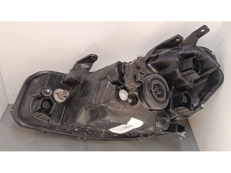 Recambio de faro derecho para suzuki sx4 (ey, gy) 1.9 ddis (rw 419d) referencia OEM IAM 086611152R  