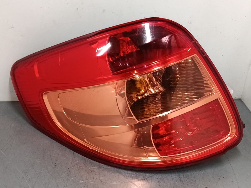 Recambio de piloto trasero izquierdo para suzuki sx4 (ey, gy) 1.9 ddis (rw 419d) referencia OEM IAM 22016684  