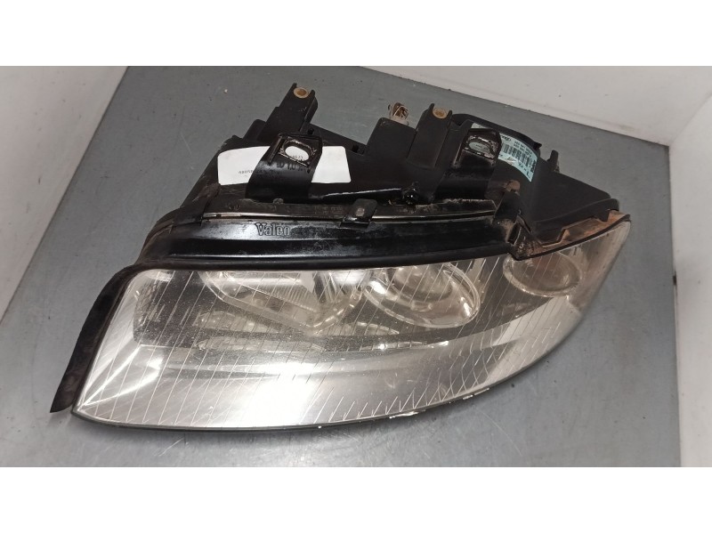 Recambio de faro izquierdo para audi a4 b6 (8e2) 1.9 tdi referencia OEM IAM 8E0941003F 89305690 8E0990007F