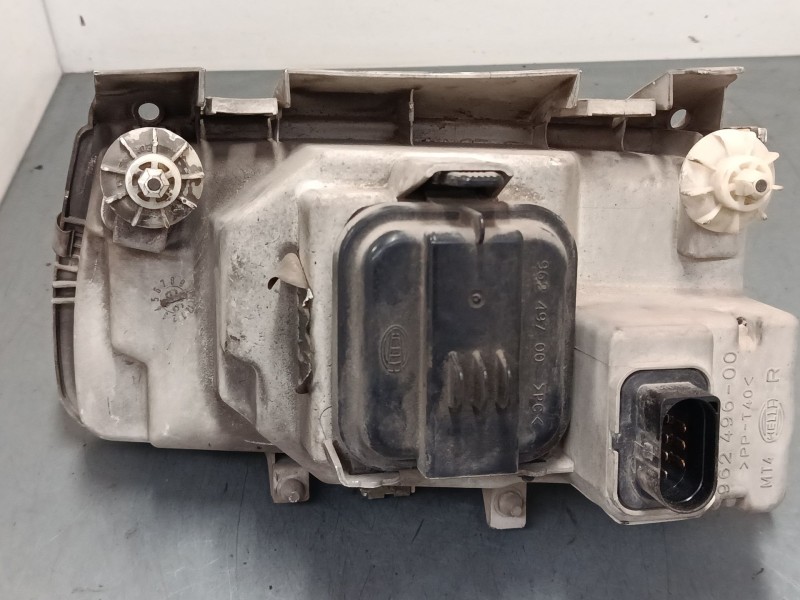Recambio de faro derecho para volkswagen polo iii (6n1) 60 1.4 referencia OEM IAM   