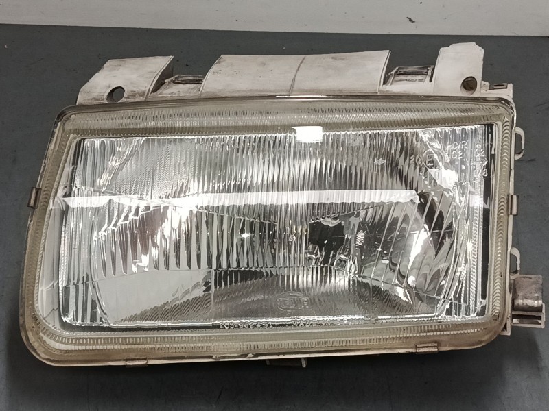 Recambio de faro izquierdo para volkswagen polo iii (6n1) 60 1.4 referencia OEM IAM   