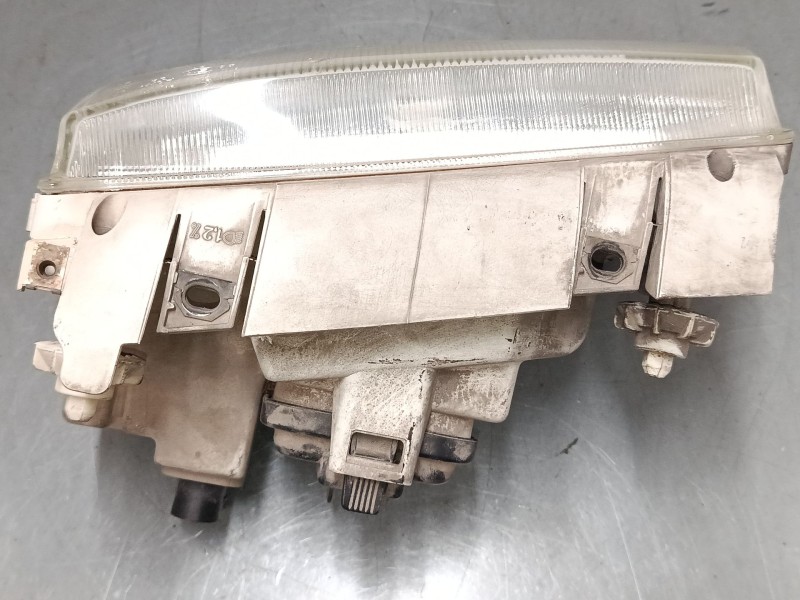Recambio de faro izquierdo para volkswagen polo iii (6n1) 60 1.4 referencia OEM IAM   
