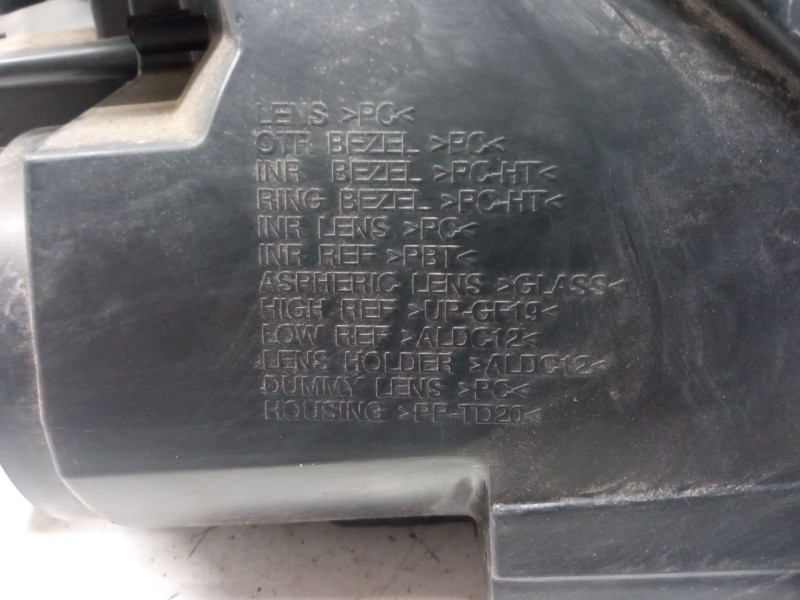 Recambio de faro izquierdo para chevrolet captiva (c100, c140) 2.4 referencia OEM IAM   