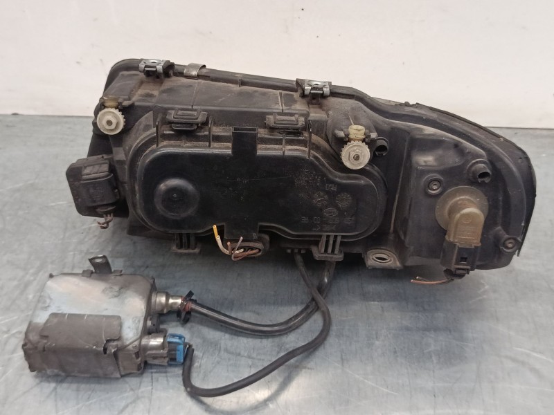 Recambio de faro derecho para audi a3 (8l1) 1.9 tdi referencia OEM IAM   